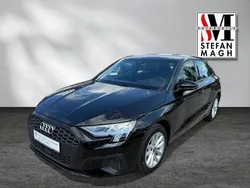 Schwarz Gebraucht 2023 Audi A3 Sportback Basis Limousine | 24.490 € (Guter Preis)