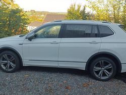 Weiß Gebraucht 2018 VW Tiguan Allspace Highline SUV | 29.990 € (Guter Preis)