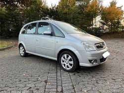 Silber Gebraucht 2006 Opel Meriva Van / Kleinbus | 2.850 € (Fairer Preis)