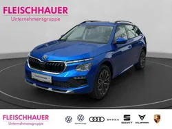 Raceblau metallic Neu 2025 Skoda Kamiq Tour SUV | 33.990 €