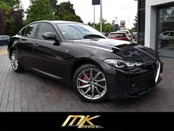 Nero vulcano, metall (metallic) Gebraucht 2024 Alfa Romeo Giulia Ti Limousine | 33.990 € (Guter Preis)