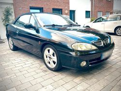 Schwarz Gebraucht 2002 Renault Mégane Cabriolet Cabrio | 900 € (Teuer)
