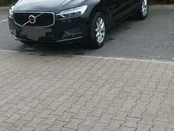 Schwarz Gebraucht 2018 Volvo XC60 Momentum SUV | 19.999 € (Teuer)