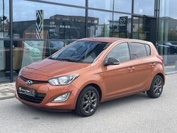 Orange Gebraucht 2014 Hyundai i20 Trend Limousine | 6.990 € (Fairer Preis)