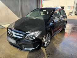 Schwarz Gebraucht 2015 Mercedes B200 AMG Van / Kleinbus | 14.299 € (Fairer Preis)