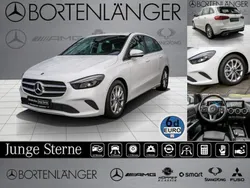 Weiß Gebraucht 2020 Mercedes B200 Van / Kleinbus | 24.998 € (Etwas zu teuer)