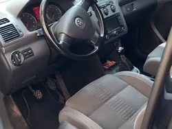 Schwarz Gebraucht 2010 VW Touran Highline Van / Kleinbus | 6.000 € (Guter Preis)