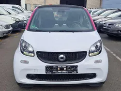 Tridionsicherheitszelle weiss Gebraucht 2017 Smart ForTwo Coupé Basis Kleinwagen | 8.500 € (Superpreis)