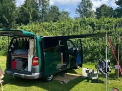 Grün Gebraucht 2007 VW T5 Van | 14.000 €