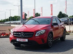 Rot Gebraucht 2018 Mercedes GLA180 Urban SUV | 22.950 € (Etwas zu teuer)