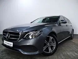 Grau Gebraucht 2019 Mercedes E220 Limousine | 27.800 € (Guter Preis)