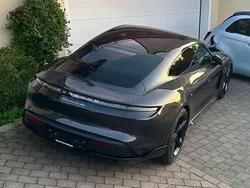 Grau Gebraucht 2020 Porsche Taycan Turbo Limousine | 71.399 € (Fairer Preis)