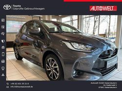 Grau Gebraucht 2023 Toyota Yaris Hybrid Comfort Limousine | 21.860 € (Fairer Preis)