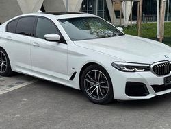 Weiß Gebraucht 2021 BMW 520 M Sport Limousine | 31.900 € (Guter Preis)