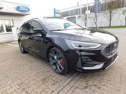 Schwarz Neu 2025 Ford Focus ST Kombi | 38.790 € (Guter Preis)