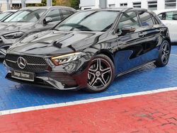 Metalliclack kosmosschwarz Gebraucht 2024 Mercedes A180 AMG Limousine | 30.880 € (Fairer Preis)