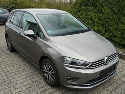 Grau Gebraucht 2016 VW Golf Sportsvan Van / Kleinbus | 11.999 € (Guter Preis)