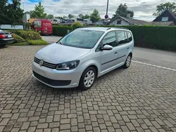 Silber Gebraucht 2011 VW Touran Trendline Van / Kleinbus | 3.400 € (Superpreis)