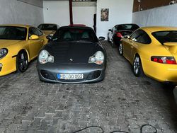 Grau Gebraucht 2002 Porsche 911 Carrera 4S Coupé | 41.900 € (Fairer Preis)