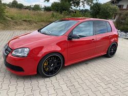 Rot Gebraucht 2006 VW Golf V R Limousine | 15.499 €