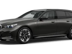 Gebraucht 2024 BMW 540 Kombi | 93.009 €
