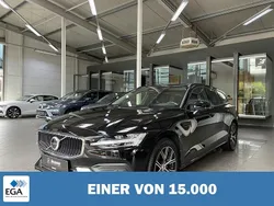 Schwarz metallic Gebraucht 2023 Volvo V60 Kombi | 30.420 € (Guter Preis)
