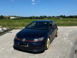 Blau Gebraucht 2015 VW Golf VII GTI Limousine | 12.500 € (Superpreis)