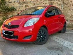 Rot Gebraucht 2009 Toyota Yaris Kleinwagen | 3.790 €