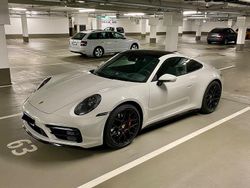 Grau Gebraucht 2021 Porsche 911 Carrera 4S Coupé | 135.900 € (Etwas zu teuer)