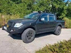 Schwarz Gebraucht 2011 Nissan Navara Abholung | 13.800 € (Etwas zu teuer)