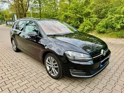 Schwarz Gebraucht 2015 VW Golf VII Highline Kombi | 10.950 € (Fairer Preis)
