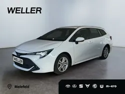 Weiss Gebraucht 2022 Toyota Corolla Business Edition Kombi | 17.380 €