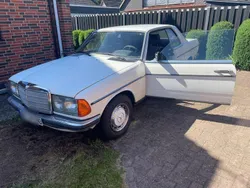 Weiß Gebraucht 1979 Mercedes 230 Coupé | 3.900 €