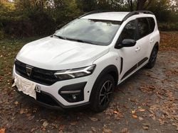 Weiß Gebraucht 2022 Dacia Jogger Extreme Van / Kleinbus | 15.499 € (Guter Preis)