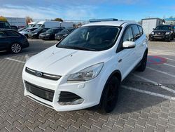 Weiß Gebraucht 2016 Ford Kuga Trend SUV | 7.000 € (Superpreis)