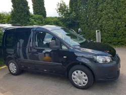 Schwarz Gebraucht 2011 VW Caddy Startline Van / Kleinbus | 7.000 € (Fairer Preis)