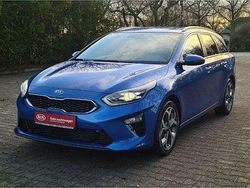 Blau Gebraucht 2021 Kia Ceed Sportswagon Kombi | 19.400 € (Fairer Preis)