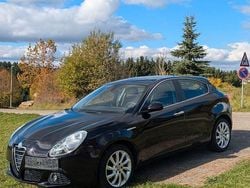 Schwarz Gebraucht 2011 Alfa Romeo Giulietta Turismo Kleinwagen | 4.200 € (Fairer Preis)