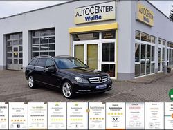 Obsidianschwarz metalliclack Gebraucht 2011 Mercedes C250 Kombi | 12.480 €