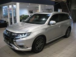 Silber Gebraucht 2019 Mitsubishi Outlander P-HEV Top SUV | 17.490 € (Superpreis)