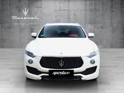 Bianco alpi Gebraucht 2018 Maserati Levante SUV | 48.311 € (Superpreis)