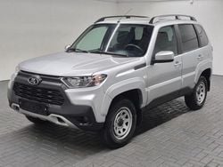 Silber Gebraucht 2021 Lada niva SUV | 15.400 € (Superpreis)