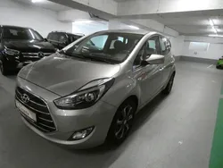 White sand Gebraucht 2017 Hyundai ix20 Trend Van / Kleinbus | 7.800 € (Guter Preis)