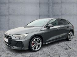 Grau Gebraucht 2025 Audi A3 Sportback e-tron S-Line Limousine | 49.490 €
