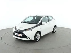 Weiß Gebraucht 2017 Toyota Aygo X-play Kleinwagen | 8.790 € (Fairer Preis)