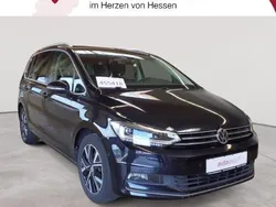 Deep black perleffekt Gebraucht 2020 VW Touran Highline Van / Kleinbus | 24.990 € (Guter Preis)