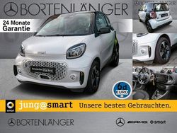 Weiß Gebraucht 2023 Smart ForTwo Coupé Exclusive Kleinwagen | 16.589 € (Fairer Preis)