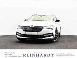 Moonweiss metallic Gebraucht 2020 Skoda Superb SportLine Kombi | 29.145 € (Etwas zu teuer)