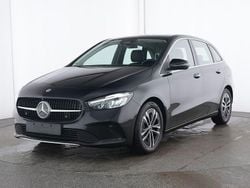 Metalliclack kosmosschwarz Gebraucht 2024 Mercedes B180 Progressive Van / Kleinbus | 28.850 € (Guter Preis)