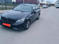Schwarz Gebraucht 2015 Mercedes E220 Kombi | 8.800 €